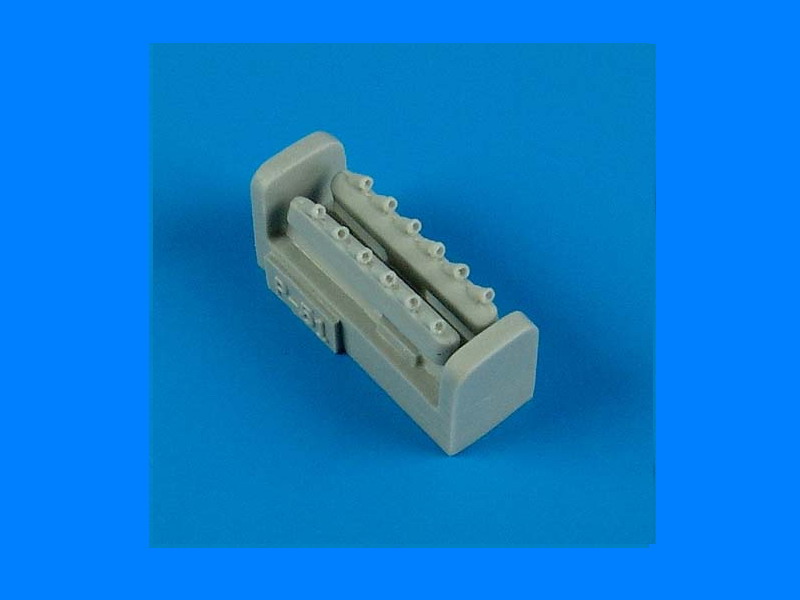 QB72391 P-51D Mustang exhaust 1/72